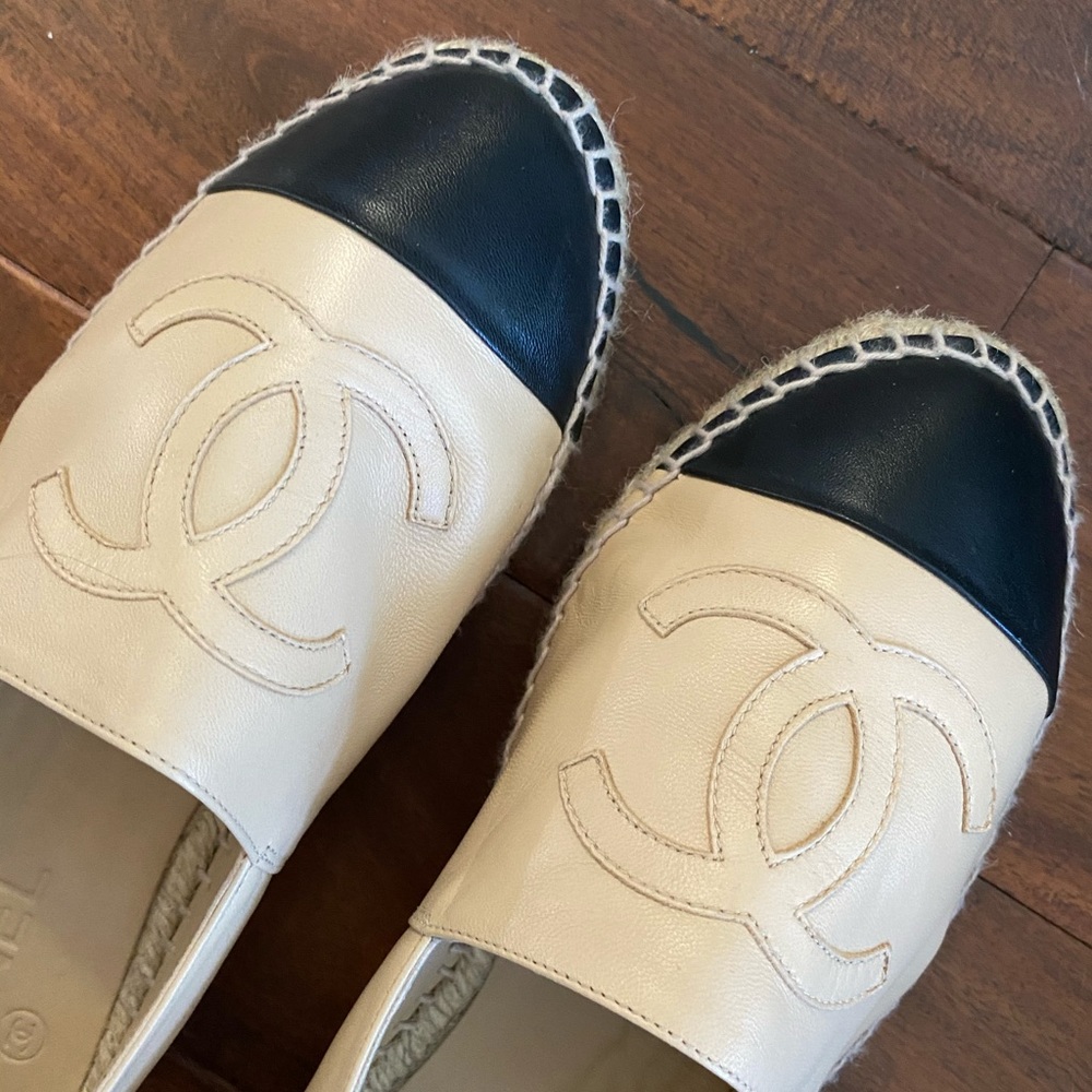 Authentic Chanel Classic Espadrilles